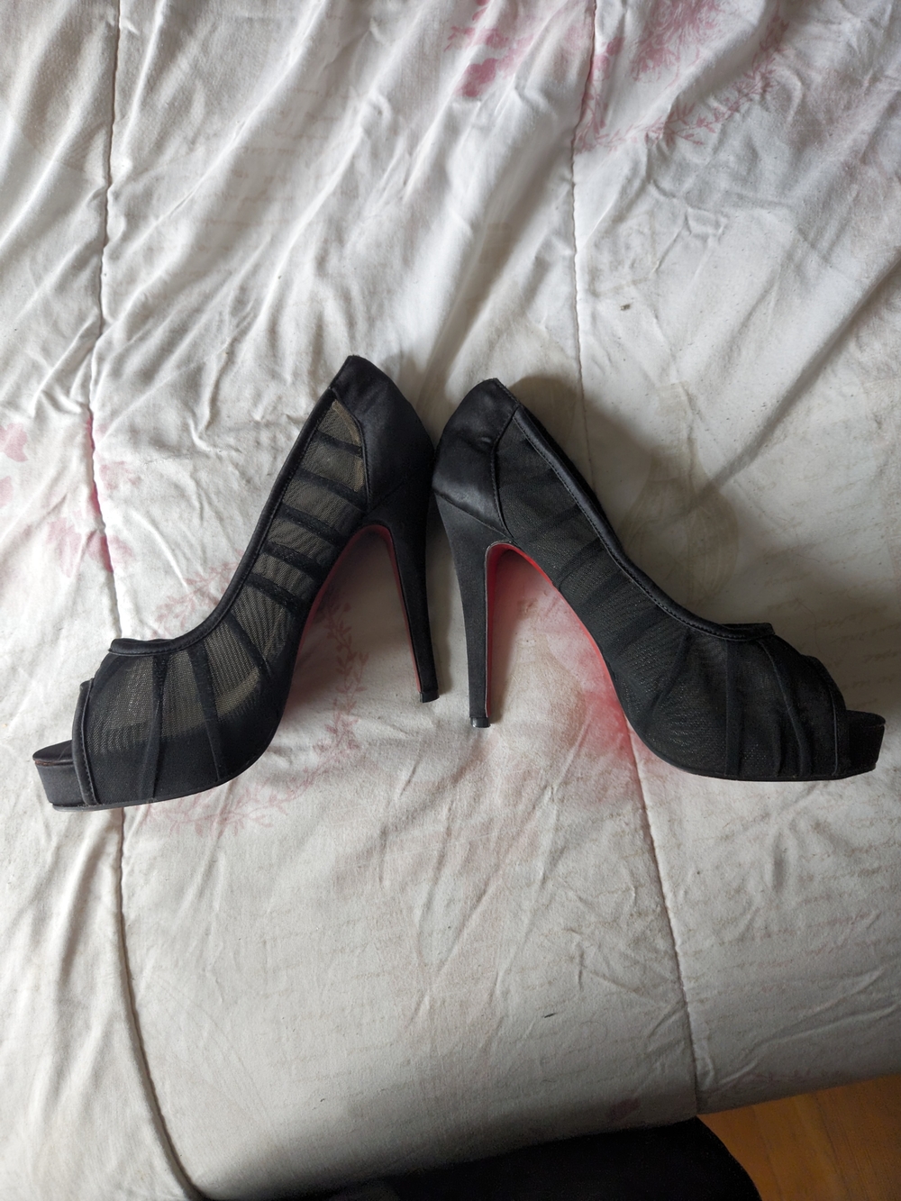 Christian Louboutin Black Mesh Peep-Toe Flat Shoe - Picture 6 of 8